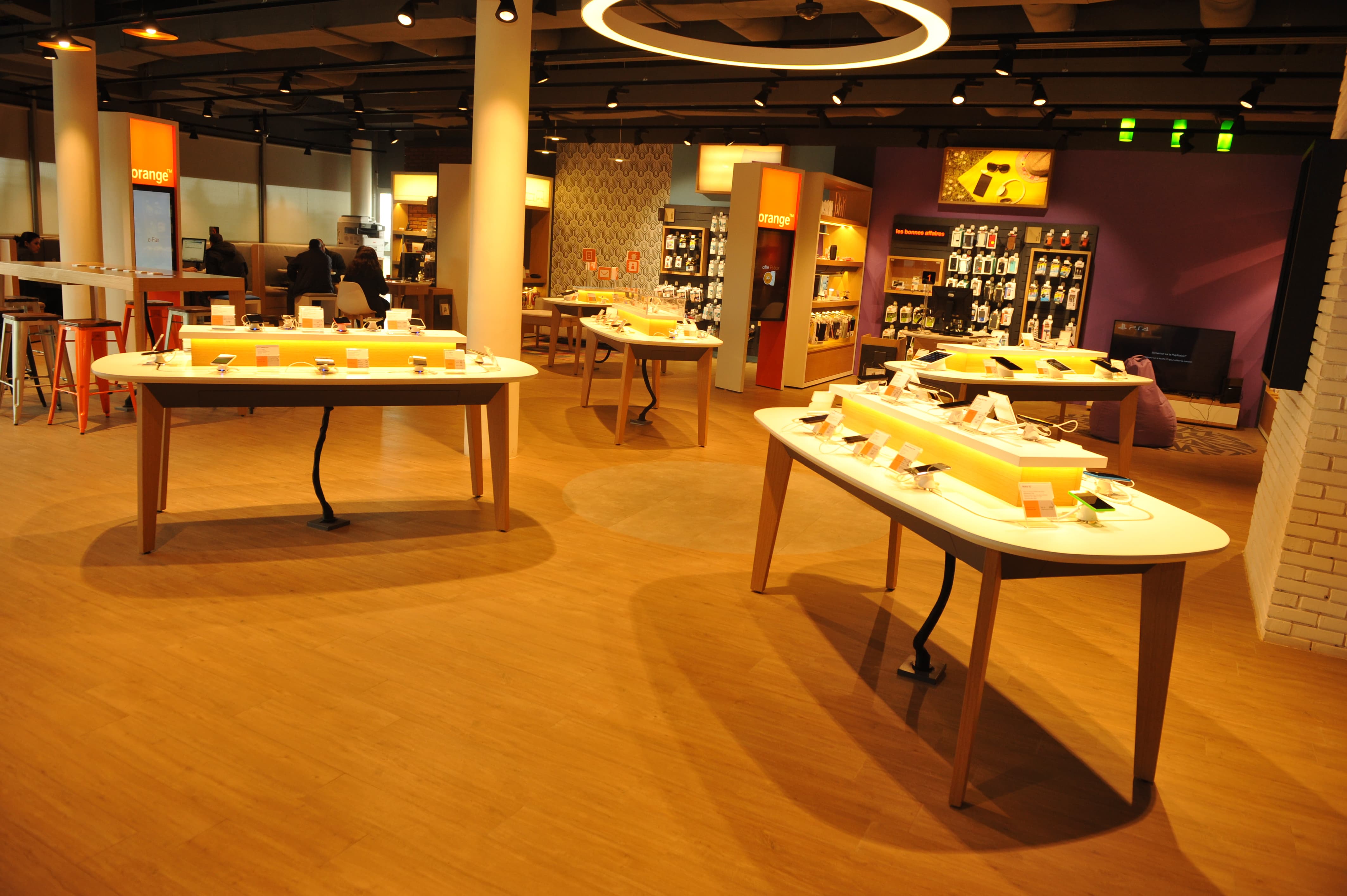 Orange Publicom agencement événementiel, stand salon, design stand, événement professionnel