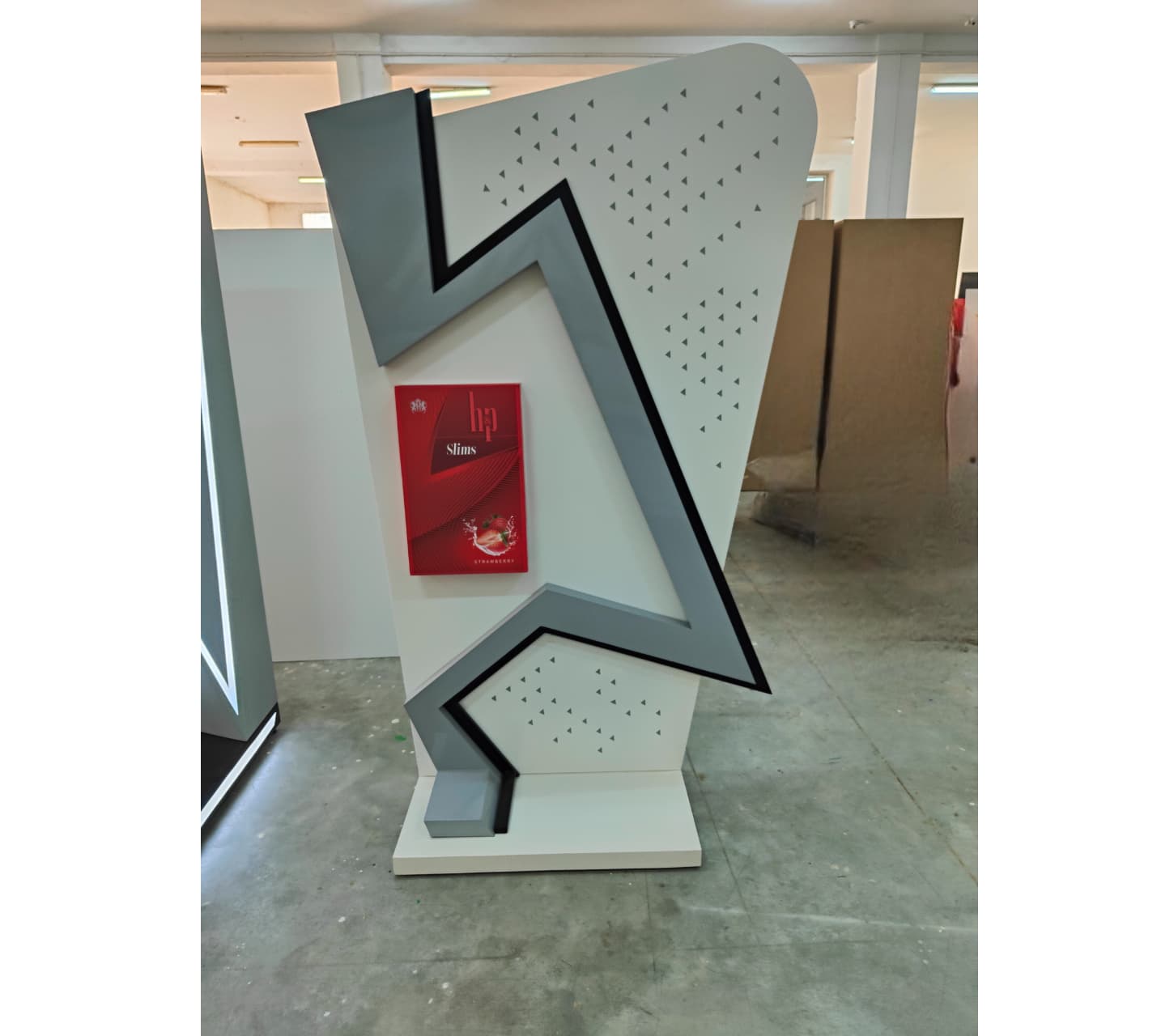 HP Publicom plv tunisie, présentoir magasin, support publicitaire, marketing point de vente