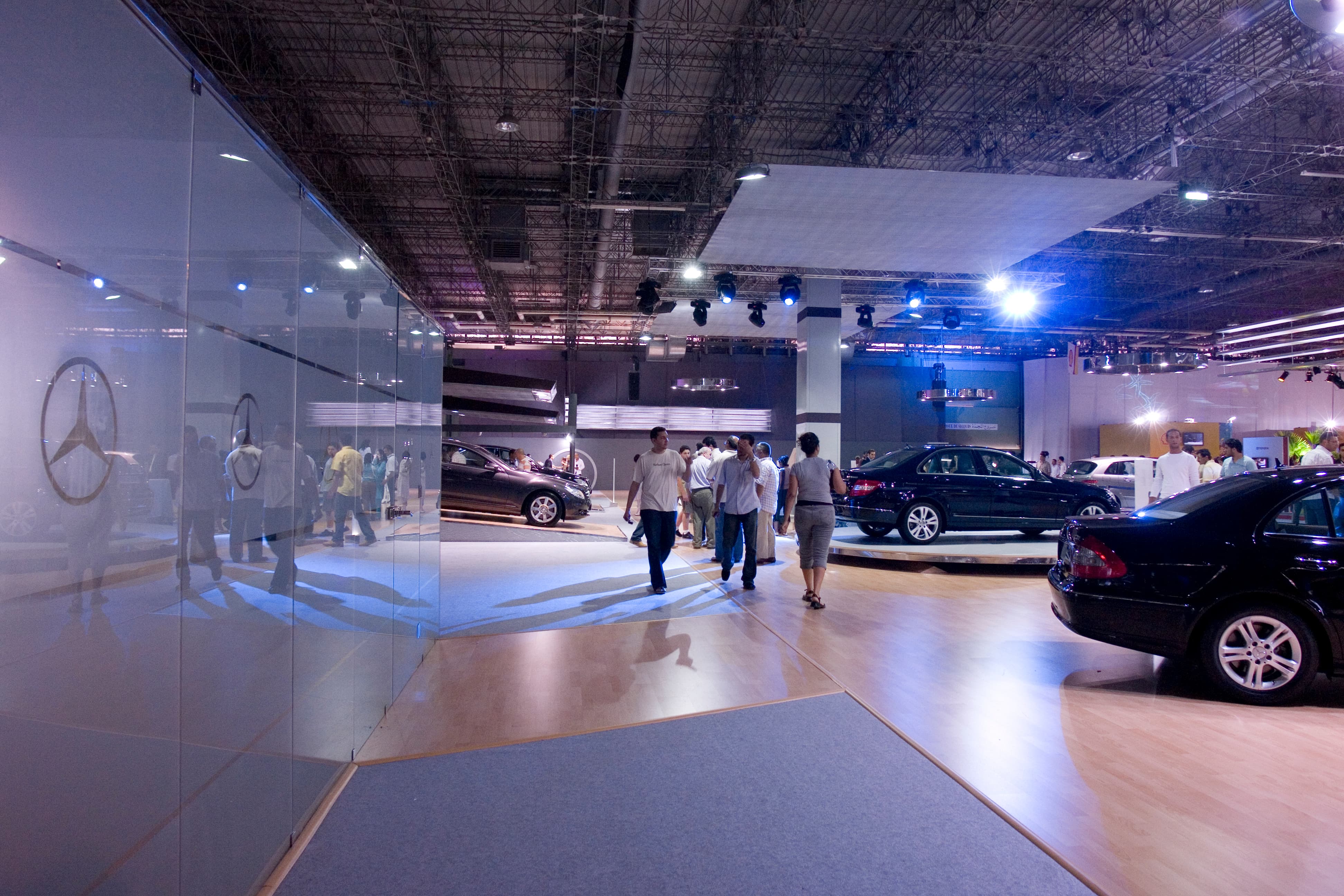 Mercedes Publicom stand sur mesure tunisie, stand exposition, fabrication stand salon, stand professionnel