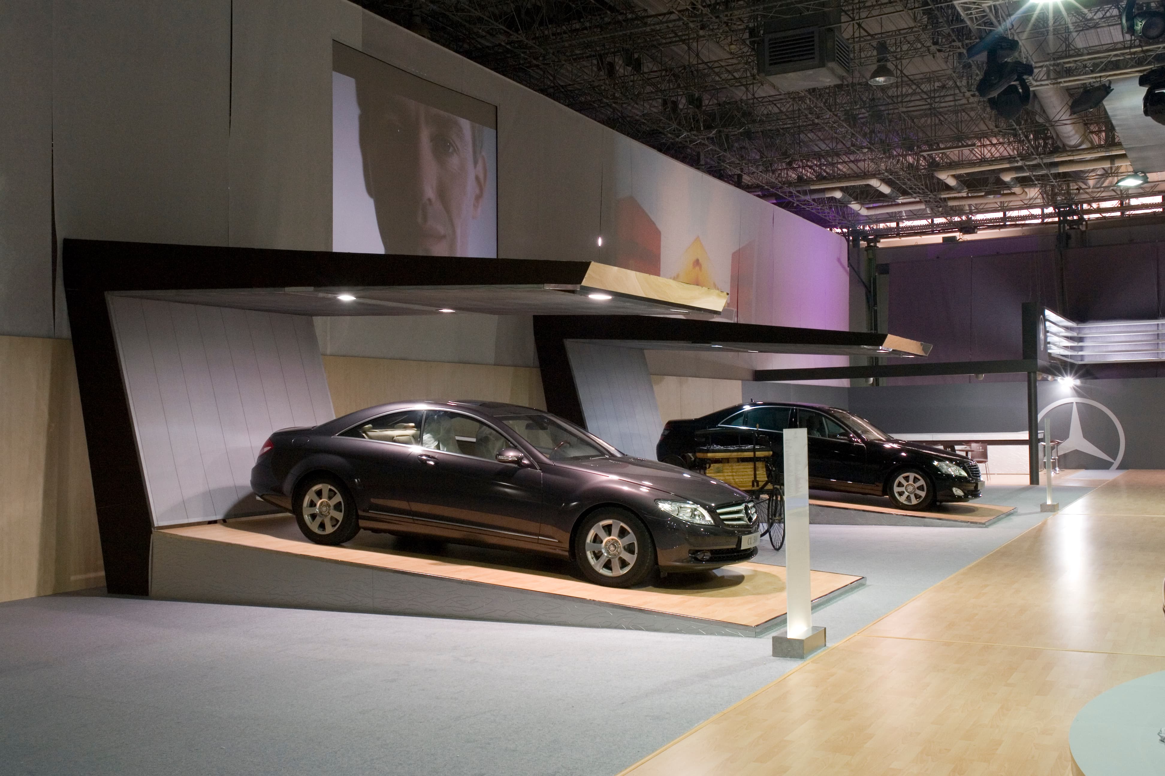 Mercedes Publicom stand sur mesure tunisie, stand exposition, fabrication stand salon, stand professionnel