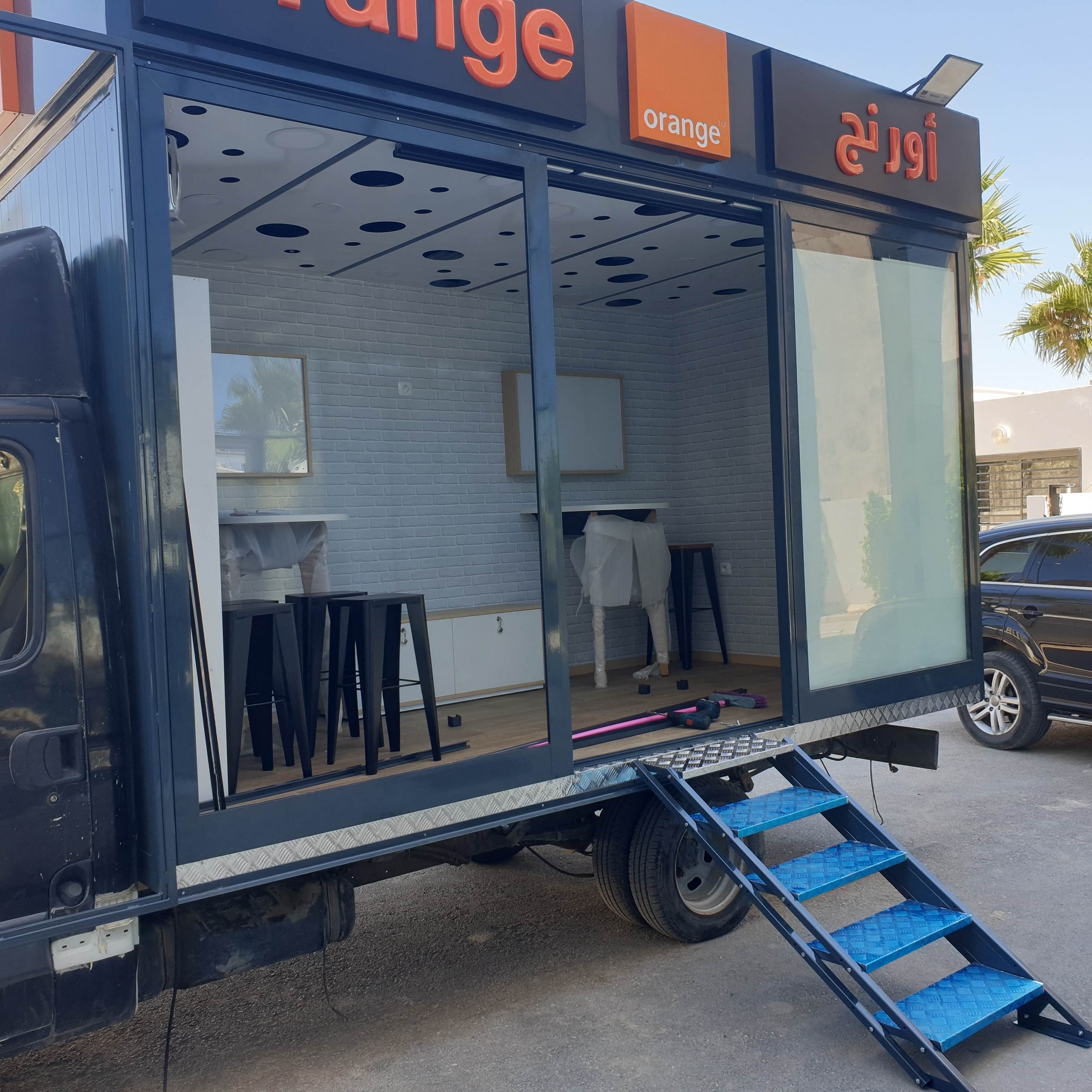 Orange Publicom structure modulaire tunisie, construction préfabriquée, stand modulaire